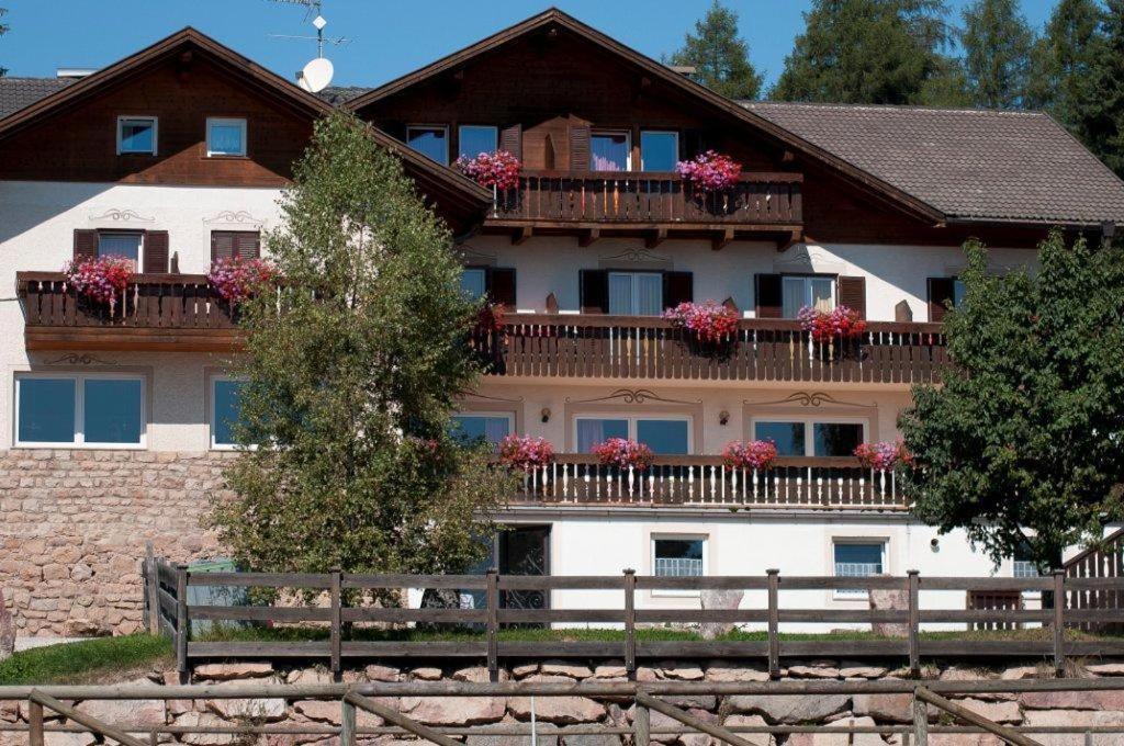 Reiterhof Edelweiss Otel San Genesio Atesino Dış mekan fotoğraf